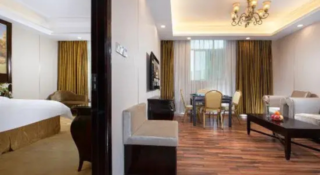 Люкс Superior Vienna International Hotel (Shenzhen Guanlan Huanguan South Road)