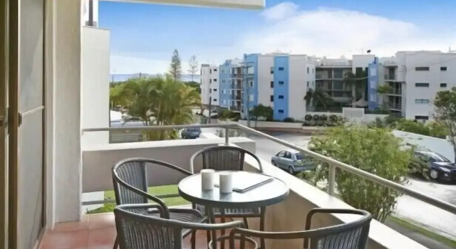 Апартаменты Warroo Apartments