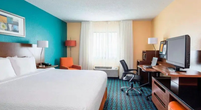 Bett im Wohnheim Fairfield Inn & Suites Springfield
