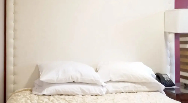 Kent Motel, Varaa Motelli  