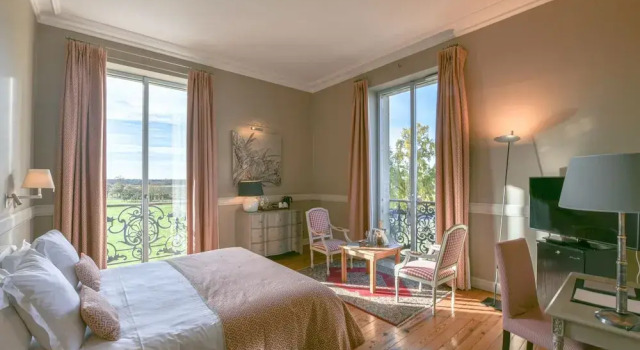 Номер Comfort Château Grattequina Hôtel