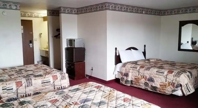 Номер Standard Economy Inn