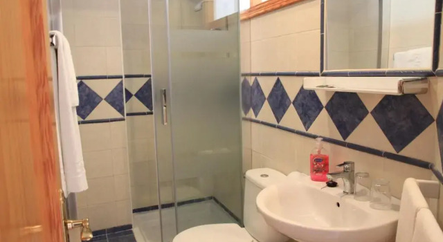 Двухместный номер Standard с балконом Hostal Ana