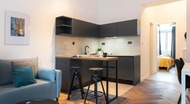 Modern and Design Apartment Near the Main Square