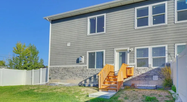 Room to Work + Relax! SLC Townhome w/ Office, Yard