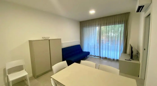 Cozy Flat 300m From the Beach, Забронировать Апартаменты/квартира Бибионе-Пинеда Венето