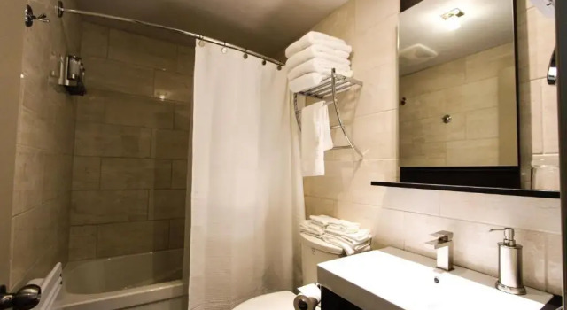 Двухместный номер Standard Hôtel Saint-Germain Rimouski