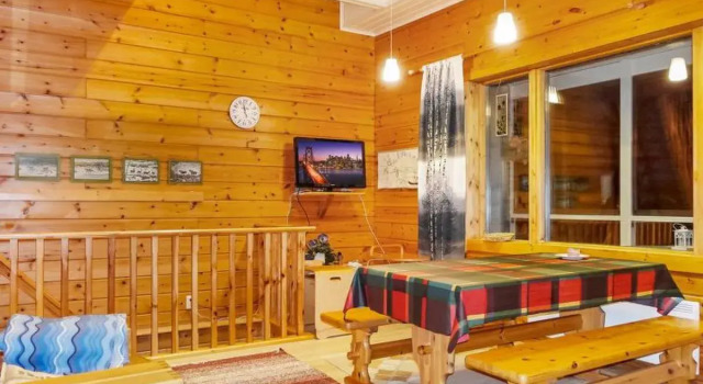 Äkäsjärven lomamökit 3, Buchen Sie Hotel Sirkka 