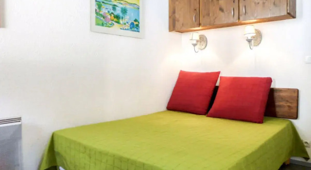 Le Chamois Blanc 33116
