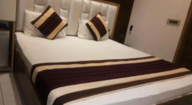 Hotel Sita Niwas, Prenota Hotel Hotel a Punjab con piscina, Piscina
