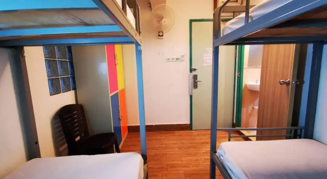 Кровать в общем номере Halo Hostel