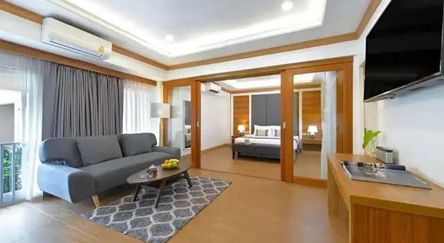 Люкс c 1 комнатой The Beverly Hotel Pattaya