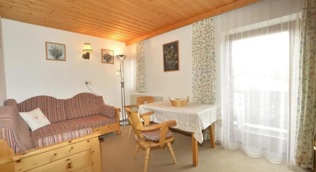 Ferienwohnung Fischerhof, Rezerwuj Hotel Hotele w Tyrol z parkingiem, Parking