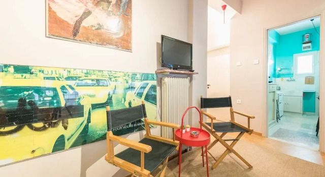 Bright 2 Bed Apartment by Cloudkeys