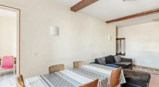 Homely Apartment in Roanne With Terrace, Rezervasyon Daire Roanne 