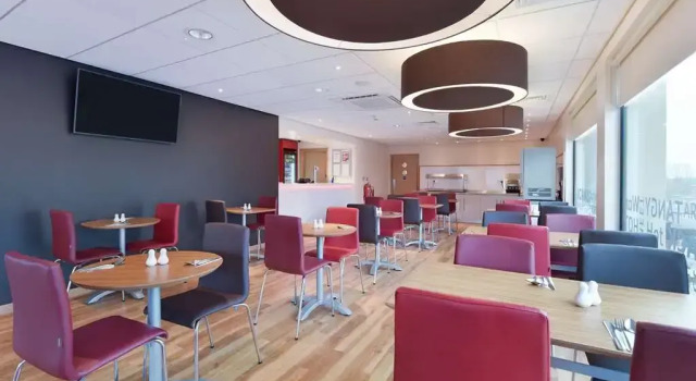 Travelodge Ashford Town Centre, Prenota Hotel Ashford Kent