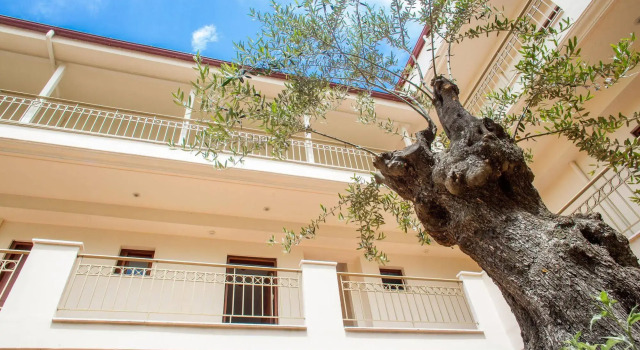 Electra Hotel