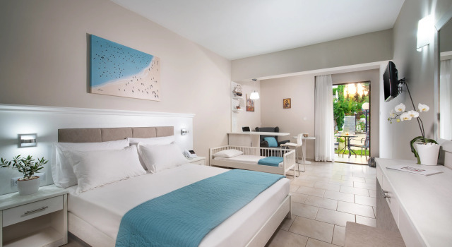 Porfi Beach Hotel, Rezervați Hotel Hoteluri în Nikiti cu piscină, Piscină
