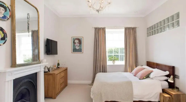 Номер Luxury Rame Barton Guest House and Pottery