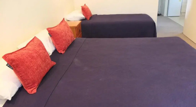 Апартаменты с 2 комнатами Colonial Court Motel