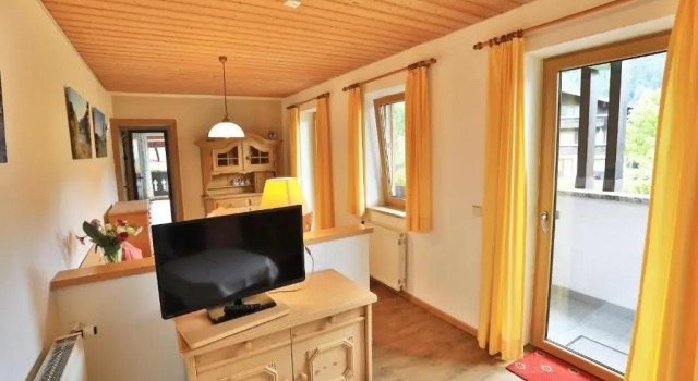 Апартаменты с балконом Gästehaus Münchner Hof