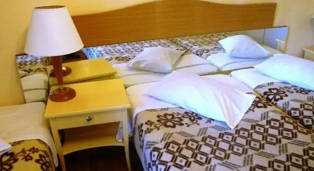 Aris Hotel