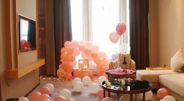 Люкс Kelly International Hotel