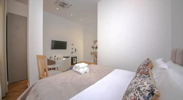 Двухместный номер Standard Цокольный этаж Murati Lake View Hotel