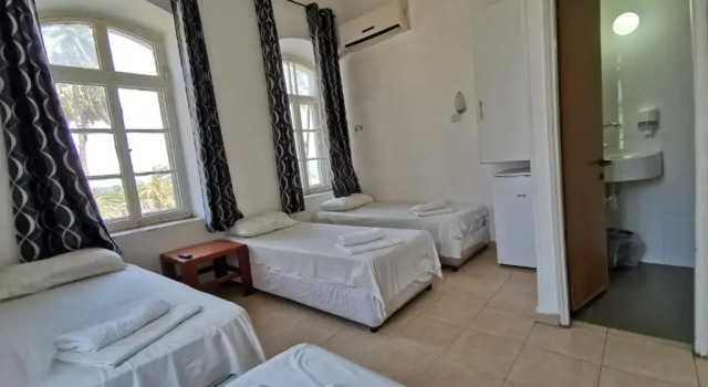 Четырёхместный номер Standard Atara Hotel