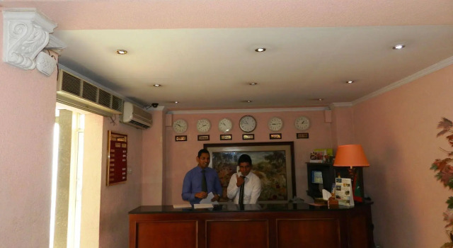Pearl City Hotel