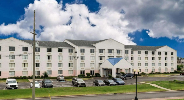 Rodeway Inn, Rezerwuj Hotel Greenville Missisipi