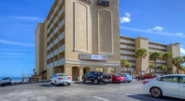 Pirates Cove Condo Unit #209, Забронировать Отель Дейтона-Бич Daytona Beach Area, рядом с Церковь для автомобилей в Дейтона-Биче