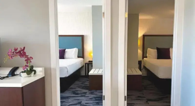 Четырёхместный номер Standard The Oceanside, a Coast Hotel