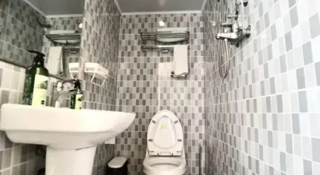 Кровать в общем номере (мужской номер) Gouqidao Hostel