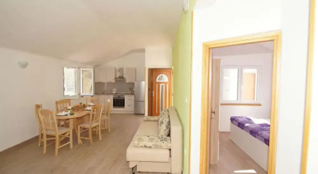 Lovely Holiday Home with Private Swimming Pool in Dalmatia, Prenota Casa vacanze Hotel a Croatian Islands con piscina, Piscina