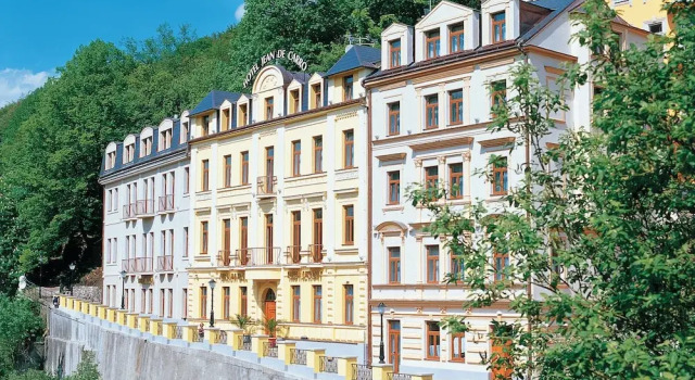 Wellness Hotel Jean De Carro, Забронировать Отель Отели Карловых Варов 4 звезды, рядом с Дворжаковы сады, 4*
