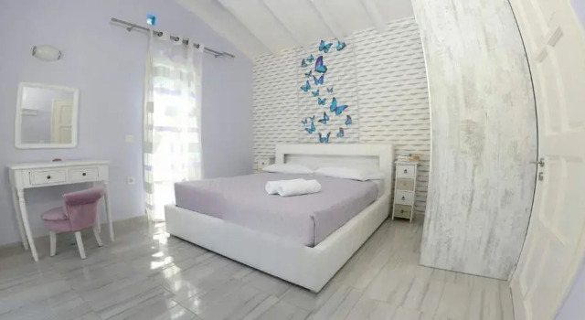 LUXURY JUST FOR 2, Забронировать Отель Отели периферии Ионических островов с бассейном, Бассейн