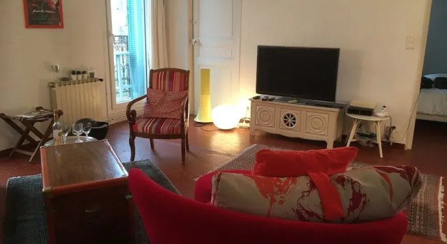 Appart Gabriel- Mourillon avec Parking, Забронировать Апартаменты/квартира Отели Тулона с парковкой, рядом с Тулонский собор, Парковка
