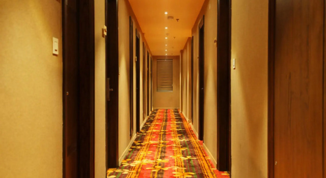 WJ Grand Hotel, Book Hotel Billige hoteller i Punjab