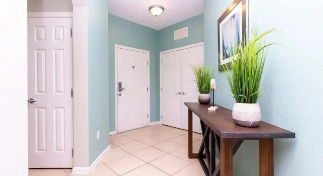 Spacious 2Bd Condo - Pool Hot Tub - Near I-drive, Varaa Huoneisto Orlando Kissimmee