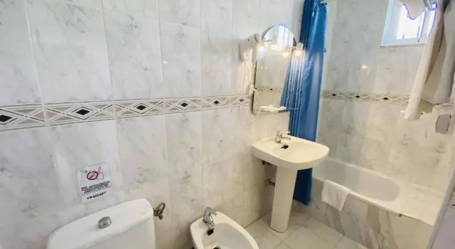 Апартаменты с 2 комнатами с частичным видом на море Hotel Los Jazmines