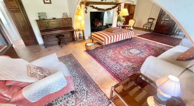 Umbrian Paradise Contains 5 Bedrooms With Private Pool and Stunning Views, Varaa Hotelli Spoleto Umbria