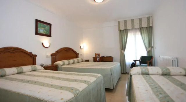 Четырёхместный номер Standard Hotel El Tilo