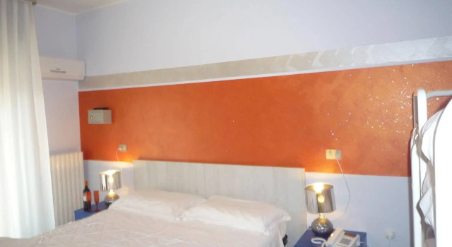 Hotel International, Забронировать Отель Колумбарий Сирмионе 