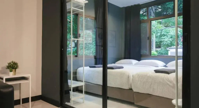 S2 Silom Large room 4-6 guests Full kitchen WIFI