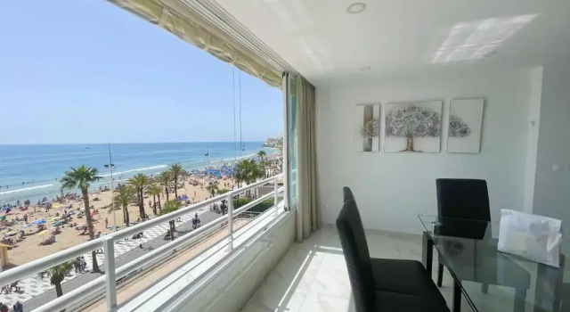 Апартаменты Coblanca Levante Beach Seafront