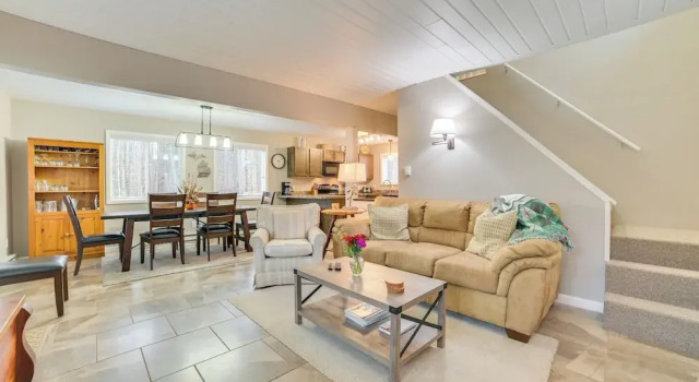 Bellaire Home Near Shanty Creek Resort/schuss Mtn, จอง บ้านพักตากอากาศ Bellaire มิชิแกน