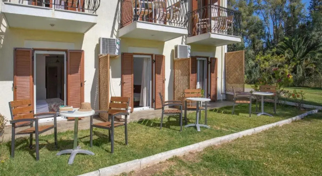 Номер Standard Sami Beach Hotel
