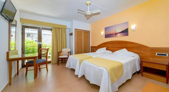 Двухместный номер Standard с видом на улицу Hostal Manolita