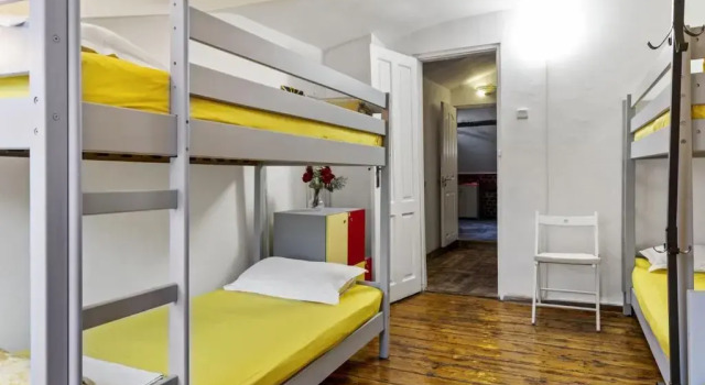 Кровать в общем номере (женский номер) Friends Hostel